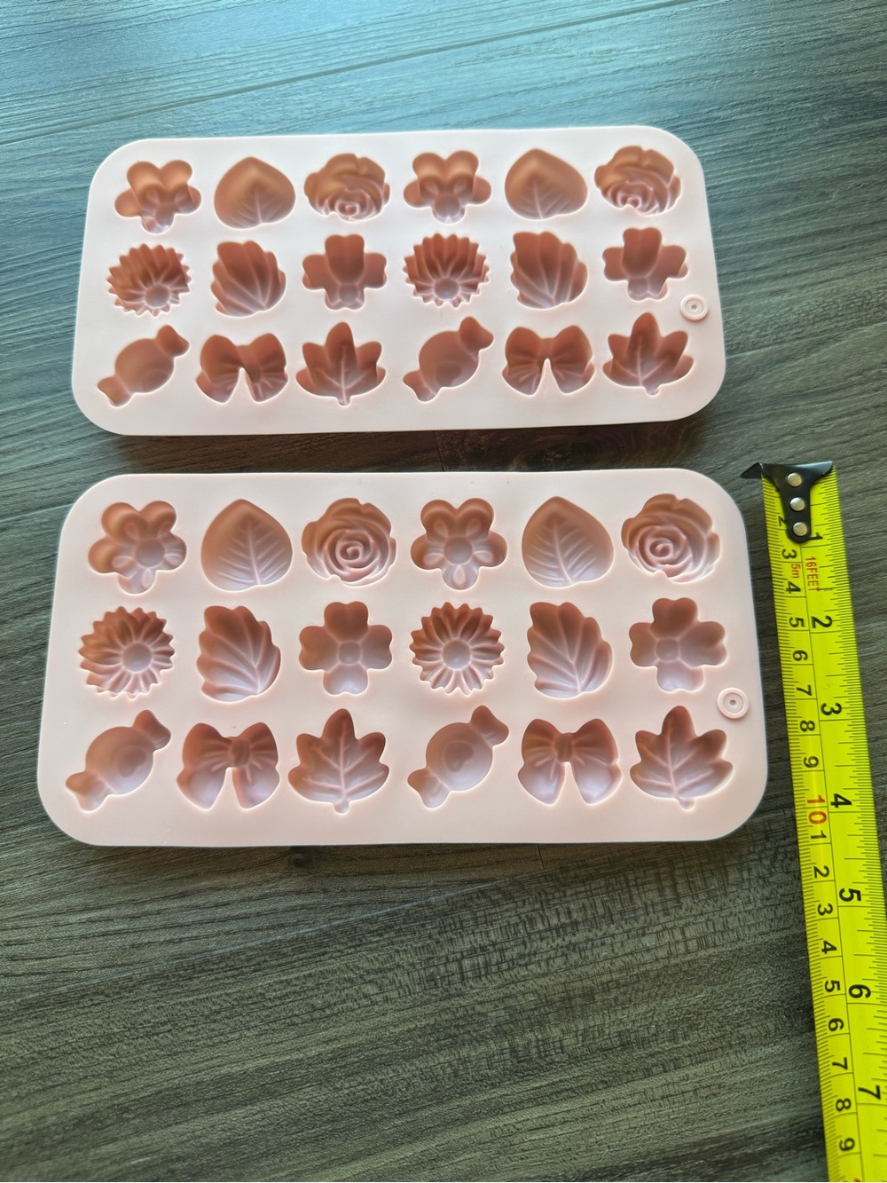 Pink 3D Floral Silicone Mold Set for Baking - Picture 4 of 4